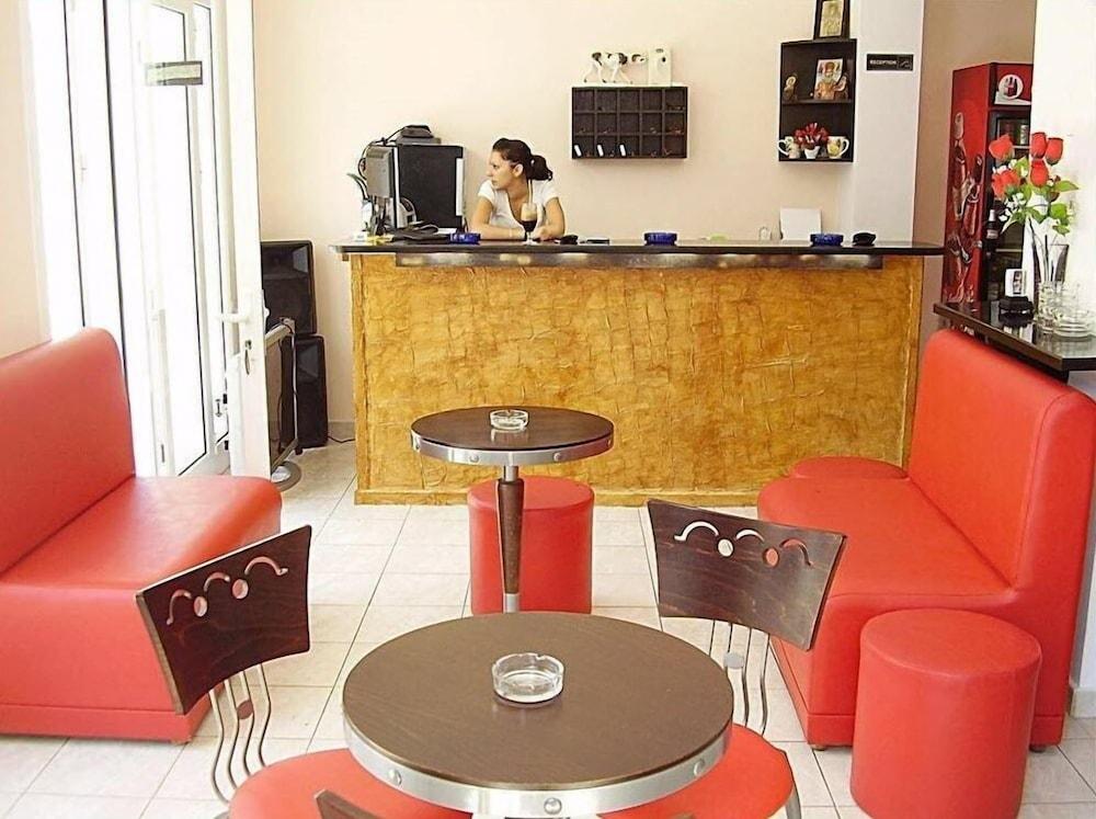 蓝湖公寓式酒店 Keri 外观 照片
